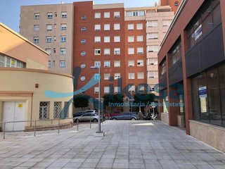 Local comercial en venta en Barrio Alto - San Félix - Oliveros - Altamira en Almería