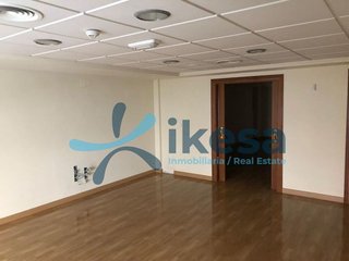 Local comercial en venta en Barrio Alto - San Félix - Oliveros - Altamira en Almería