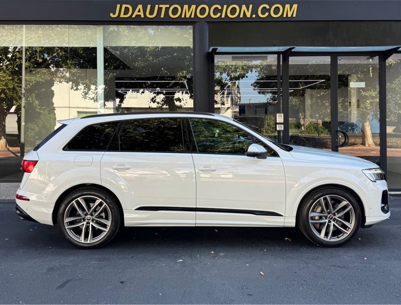 Audi Q7 2024, foto 3