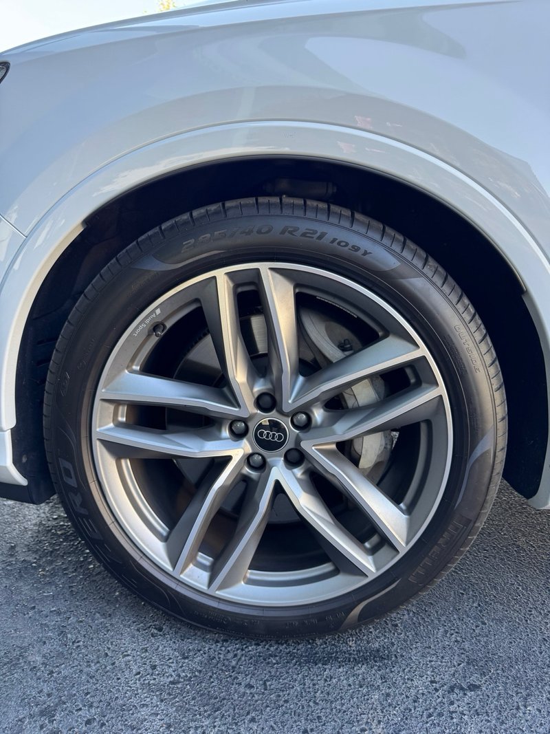 Audi Q7 2024, foto 27