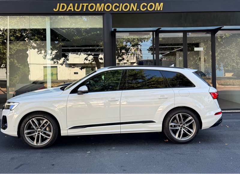 Audi Q7 2024, foto 6