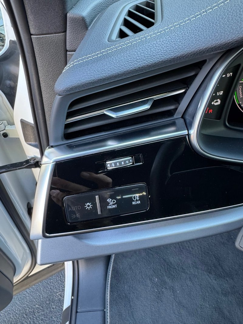 Audi Q7 2024, foto 29