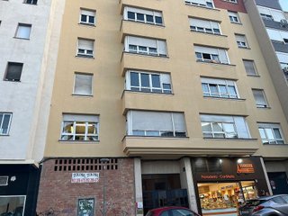 Local comercial en venta en Hospital en Jaén