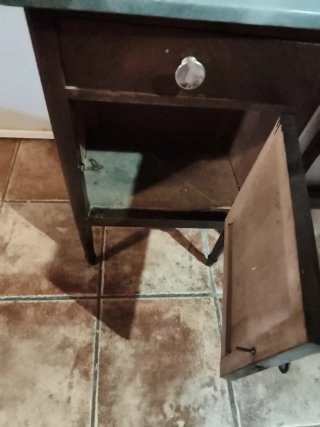 Mesita de noche antigua mármol