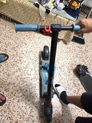 Patinete eléctrico de niño