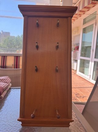 Mueble para tazas y platos de café