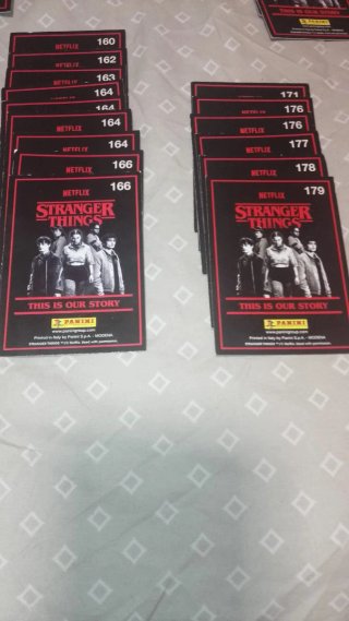 Colección Cartas Stranger Things Panini