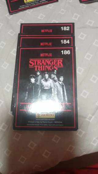 Colección Cartas Stranger Things Panini