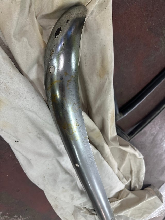 Paragolpes Simca 1000 Cromado y corto nuevo y perf