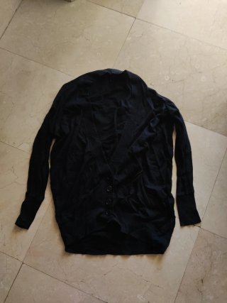 Chaqueta negra de punto