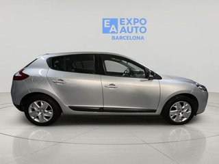 Renault Megane Emotion 2011 1.6 16v 110 E5