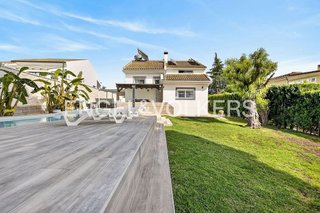 Chalet en venta en Montequinto en Dos Hermanas