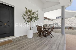 Chalet en venta en Montequinto en Dos Hermanas