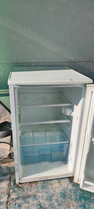 Frigorífico pequeño LEC blanco