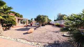 Chalet en venta en Peña de las Águilas en Elche