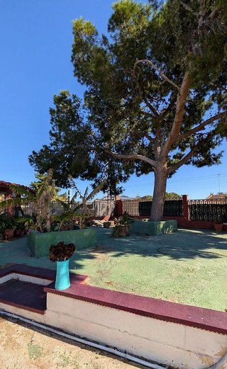 Chalet en venta en Peña de las Águilas en Elche