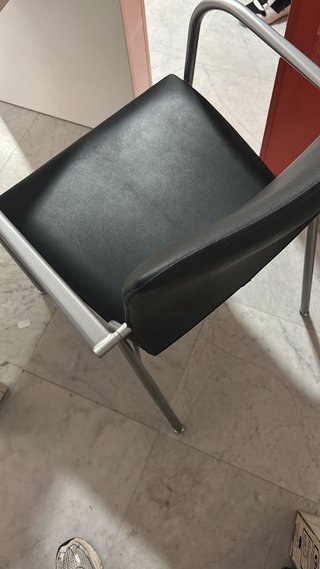 Sillas de oficina negras reacondicionadas
