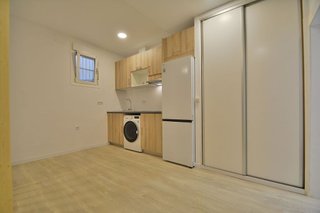 Estudio en alquiler en Pacífico en Madrid