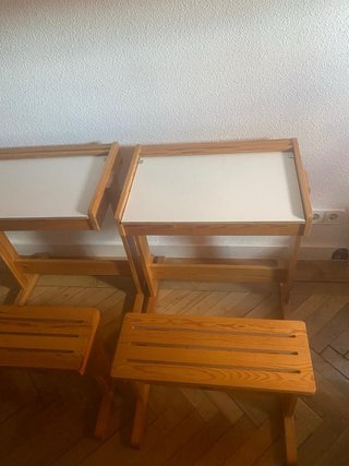 40€ 2 Pupitres infantiles de madera