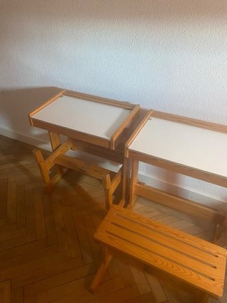 40€ 2 Pupitres infantiles de madera