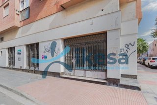 Local comercial en venta en Nueva Almería - Cortijo Grande - Vega de Acá en Almería