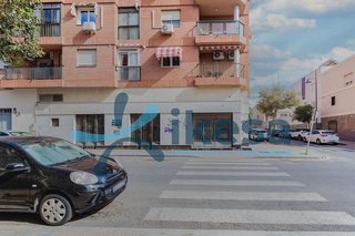 Local comercial en venta en Nueva Almería - Cortijo Grande - Vega de Acá en Almería