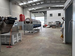 Nave industrial en venta en Melide
