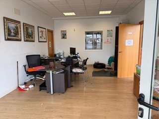 Nave industrial en venta en Melide
