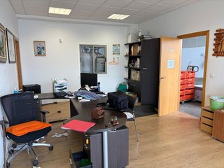 Nave industrial en venta en Melide