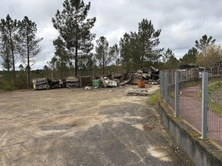 Nave industrial en venta en Melide