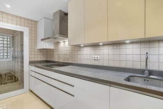 Piso en venta en Los Naranjos en Marbella