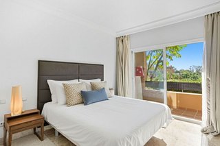 Piso en venta en Los Naranjos en Marbella