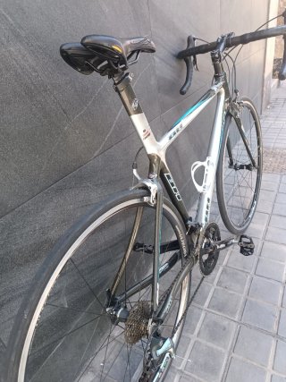 Bicicleta de carretera BH concept