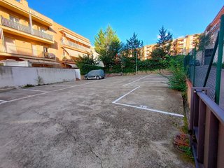 Garaje en alquiler en Eixample Sud – Migdia en Girona
