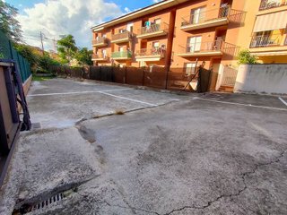 Garaje en alquiler en Eixample Sud – Migdia en Girona