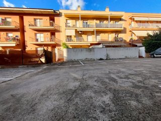 Garaje en alquiler en Eixample Sud – Migdia en Girona