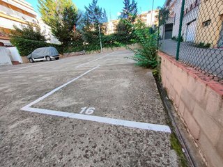 Garaje en alquiler en Eixample Sud – Migdia en Girona