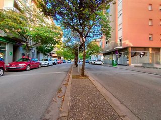 Garaje en alquiler en Eixample Sud – Migdia en Girona