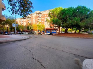 Garaje en alquiler en Eixample Sud – Migdia en Girona