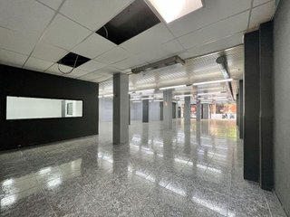 Local comercial en alquiler en Mestral en Reus