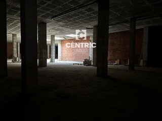 Local comercial en venta en Les Arenes - La Grípia  Can Montllor en Terrassa