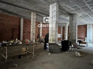 Local comercial en venta en Les Arenes - La Grípia  Can Montllor en Terrassa