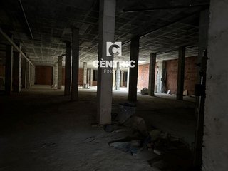 Local comercial en venta en Les Arenes - La Grípia  Can Montllor en Terrassa