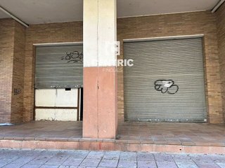 Local comercial en venta en Les Arenes - La Grípia  Can Montllor en Terrassa