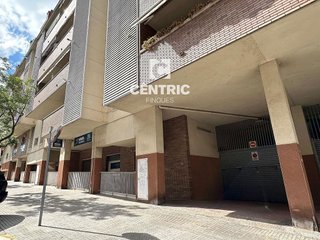Local comercial en venta en Les Arenes - La Grípia  Can Montllor en Terrassa