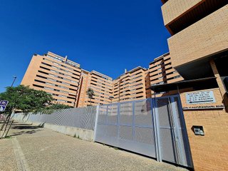 Garaje en alquiler en Romareda en Zaragoza