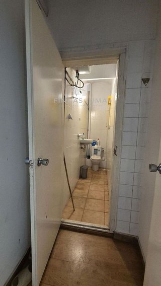 Local comercial en alquiler en Pubilla Cases en Hospitalet de Llobregat, L´
