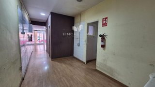 Local comercial en alquiler en Pubilla Cases en Hospitalet de Llobregat, L´