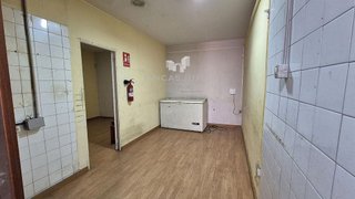 Local comercial en alquiler en Pubilla Cases en Hospitalet de Llobregat, L´