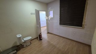 Local comercial en alquiler en Pubilla Cases en Hospitalet de Llobregat, L´